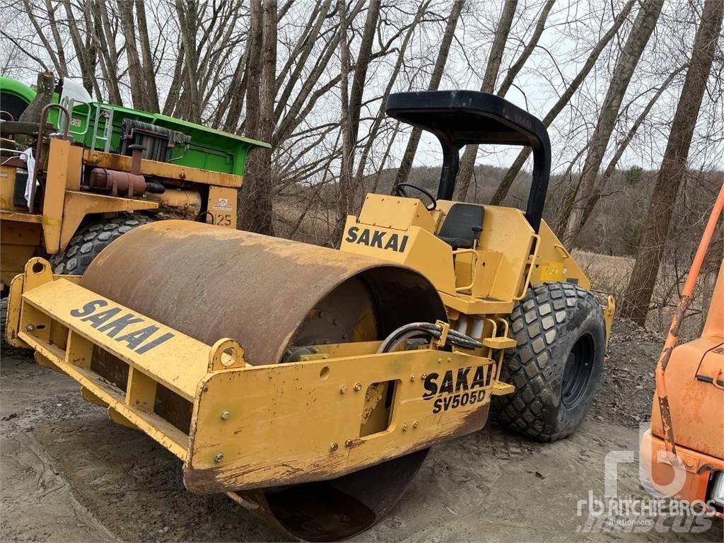 Sakai SV505 Уплотнители грунта