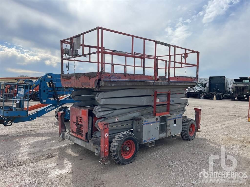 SkyJack SJ9250 Ножничные подъемники