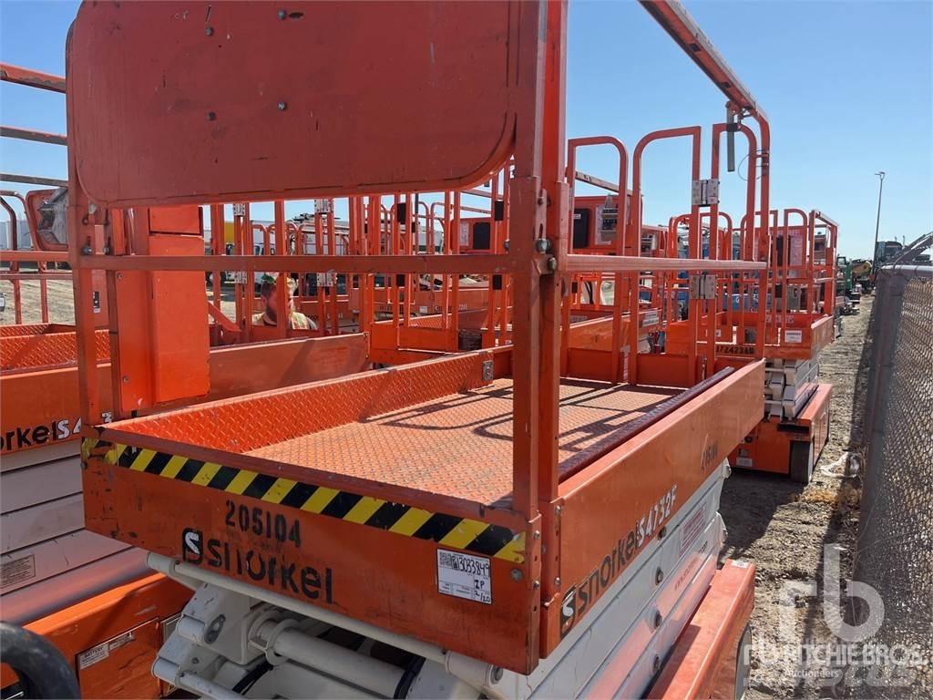 Snorkel S4732E Ножничные подъемники