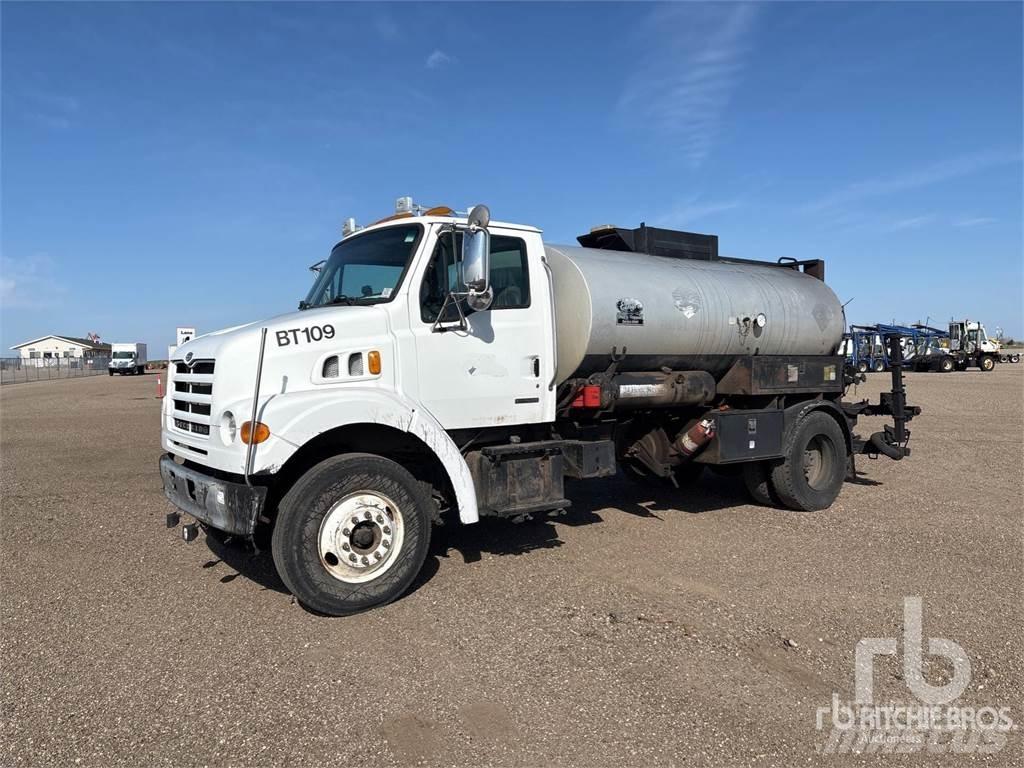 Sterling L7500 Автогудронаторы
