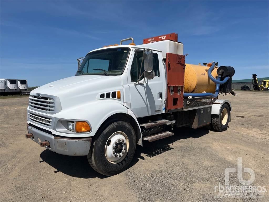 Sterling M8500 Ассенизаторские машины