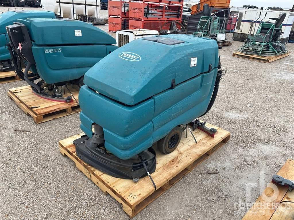 Tennant 5680 Вакуумные уборочные машины