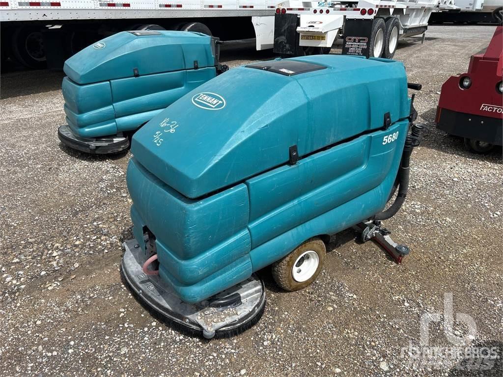 Tennant 5680 Вакуумные уборочные машины