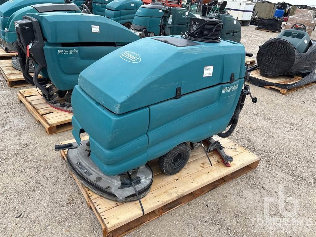 Tennant 5680 Вакуумные уборочные машины