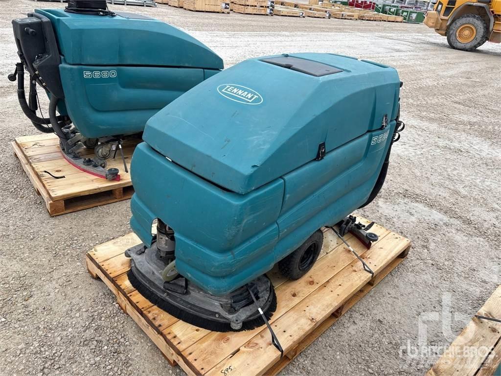 Tennant 5680 Вакуумные уборочные машины