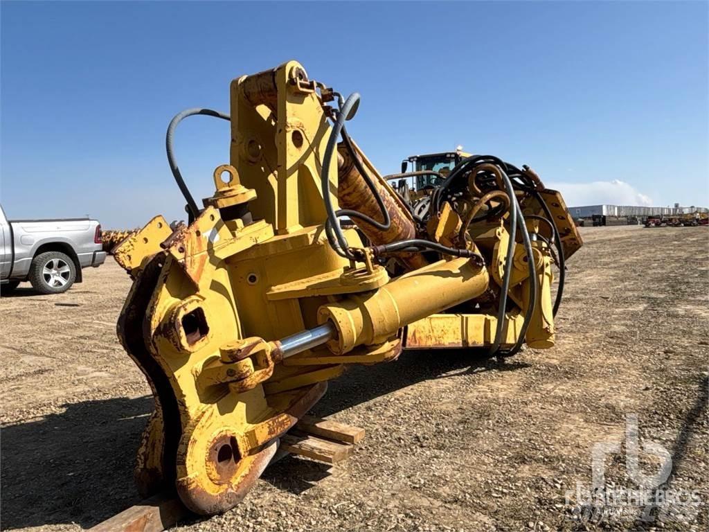 Trimble CB460 Навесные рыхлители
