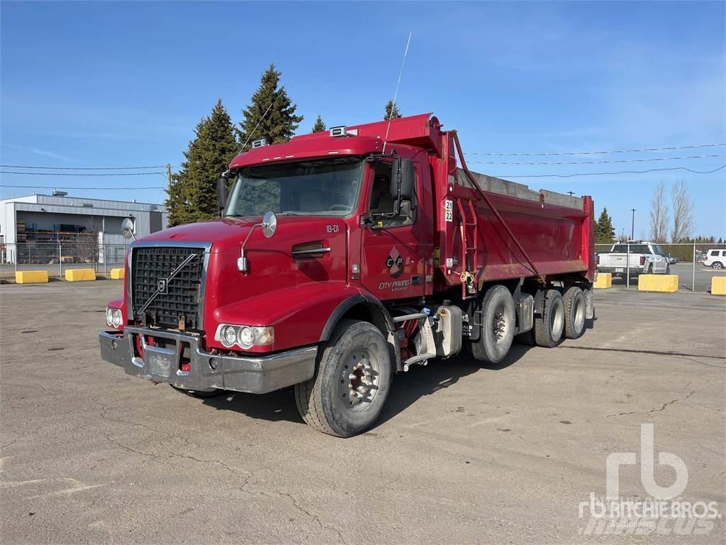 Volvo VHD84B300 Грузовики-Самосвалы