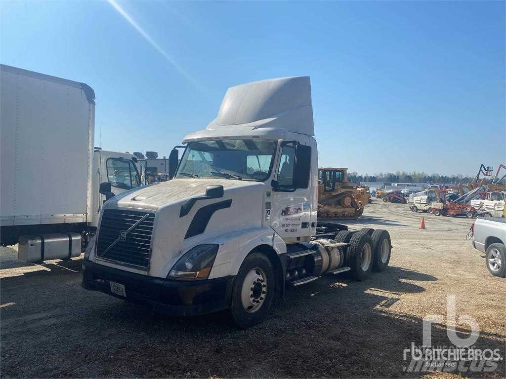 Volvo VNL Седельные тягачи