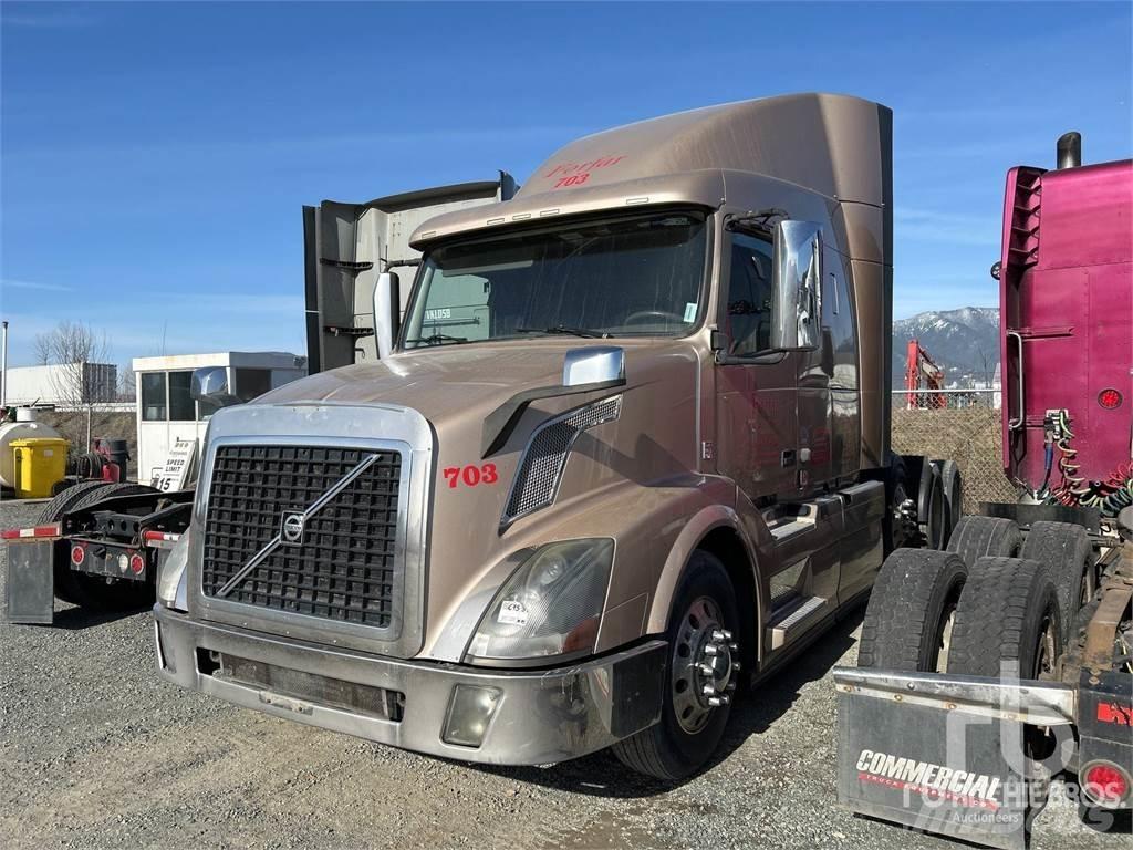 Volvo VNL Седельные тягачи