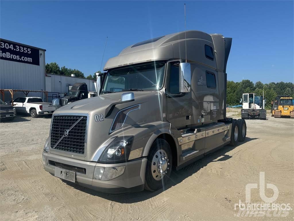 Volvo VNL Седельные тягачи