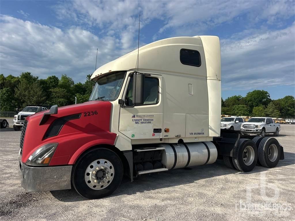 Volvo VNL Седельные тягачи