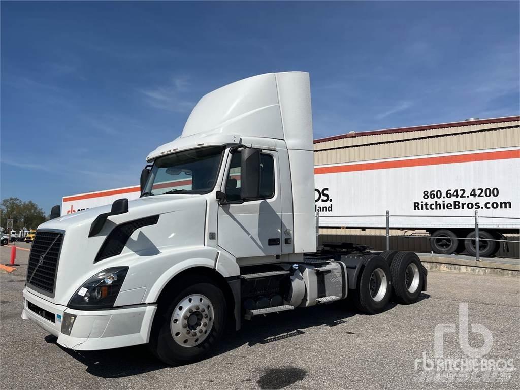 Volvo VNL Седельные тягачи