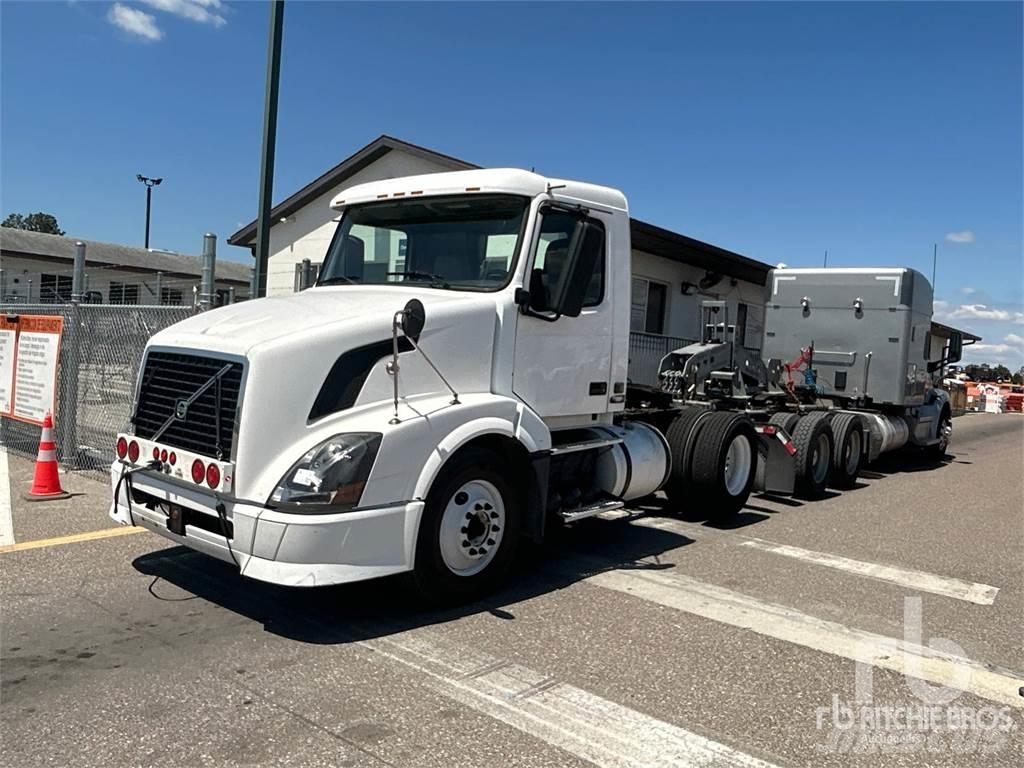 Volvo VNL300 Седельные тягачи