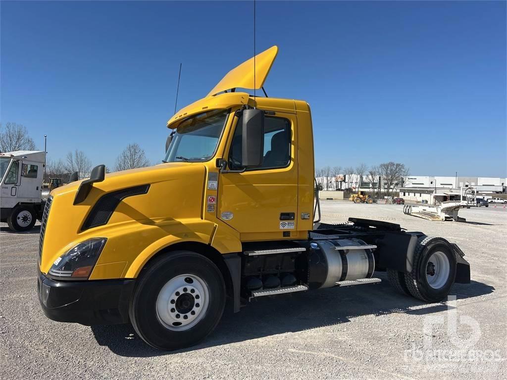 Volvo VNL42300 Седельные тягачи