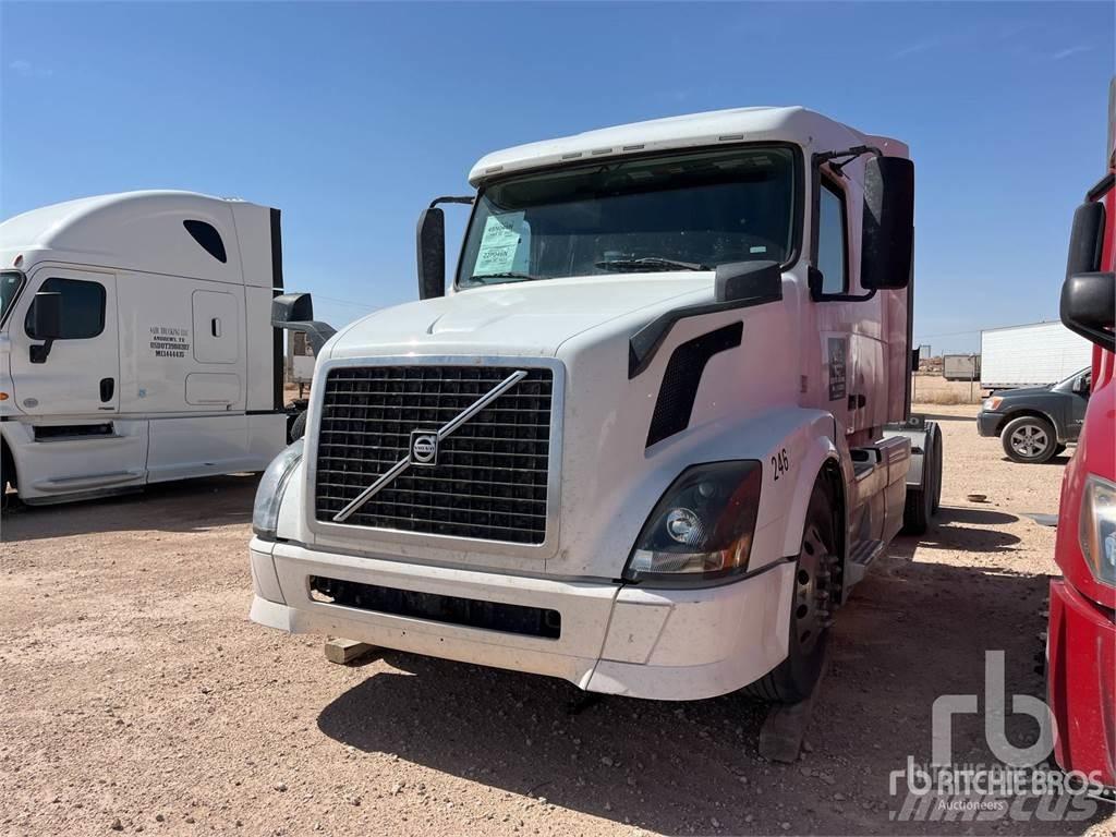 Volvo VNL630 Седельные тягачи