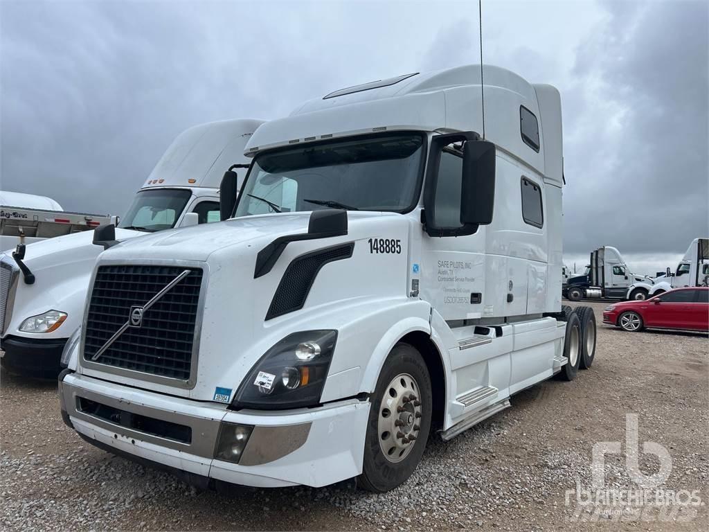 Volvo VNL670 Седельные тягачи