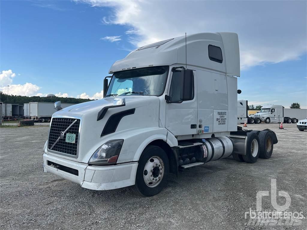 Volvo VNL670 Седельные тягачи