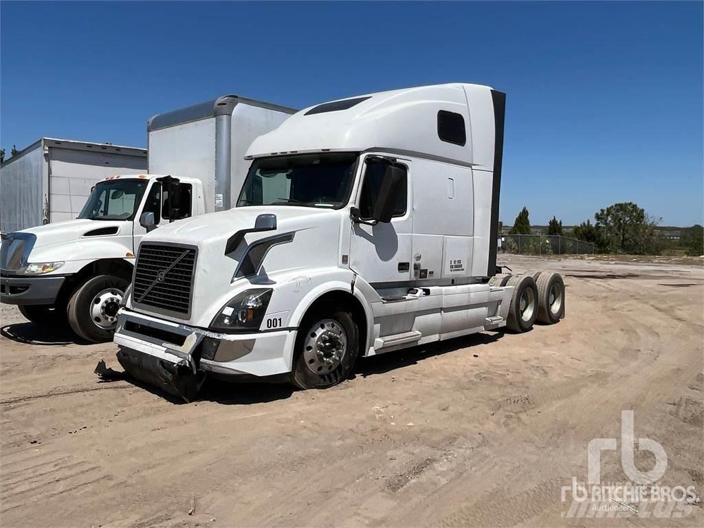 Volvo VNL670 Седельные тягачи