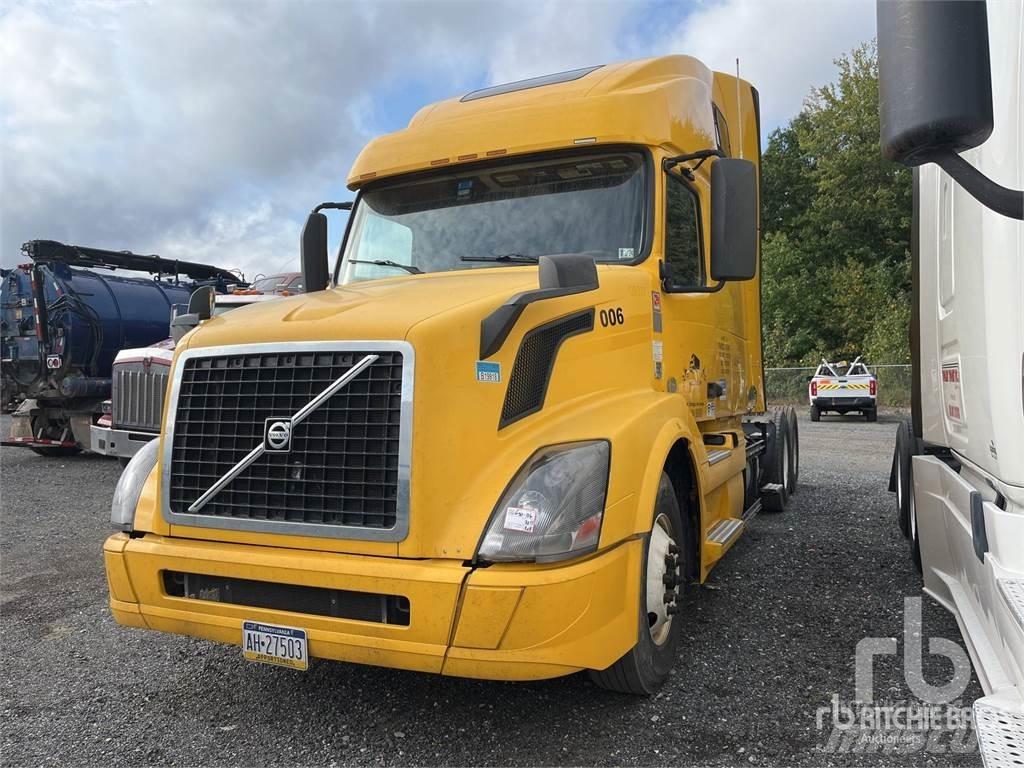 Volvo VNL670 Седельные тягачи