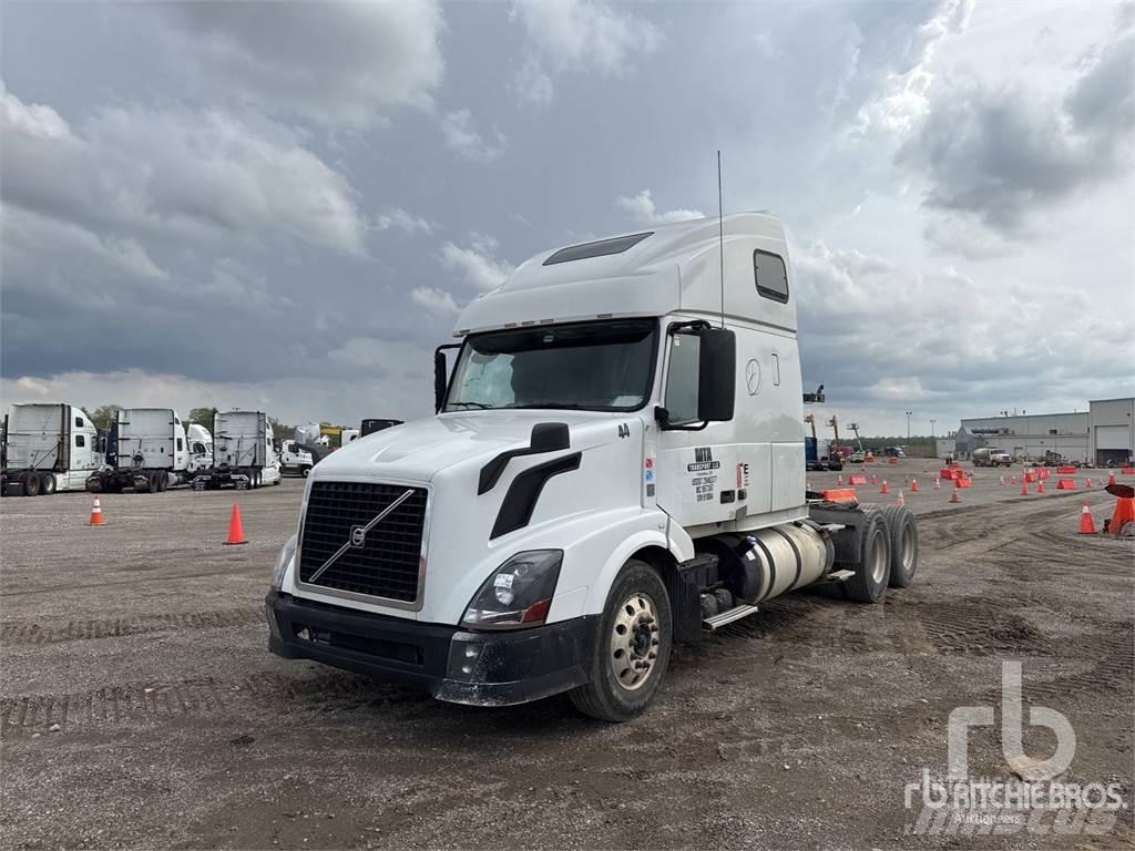 Volvo VNL670 Седельные тягачи