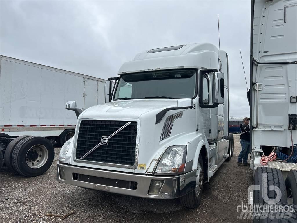 Volvo VNL670 Седельные тягачи