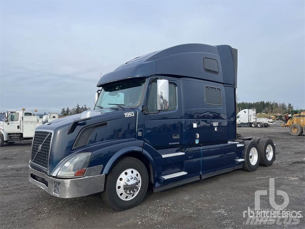 Volvo VNL780 Седельные тягачи