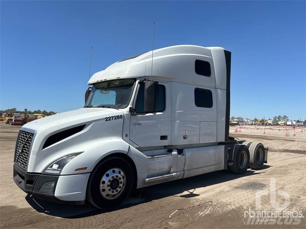 Volvo VNL860 Седельные тягачи