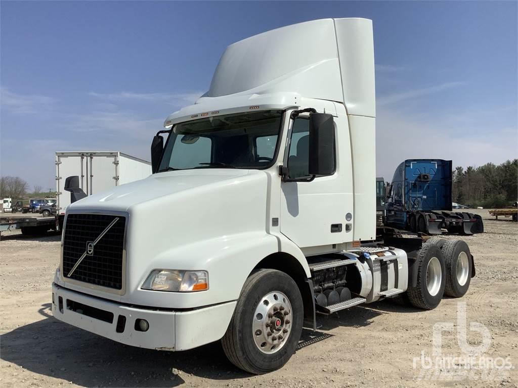 Volvo VNM Седельные тягачи