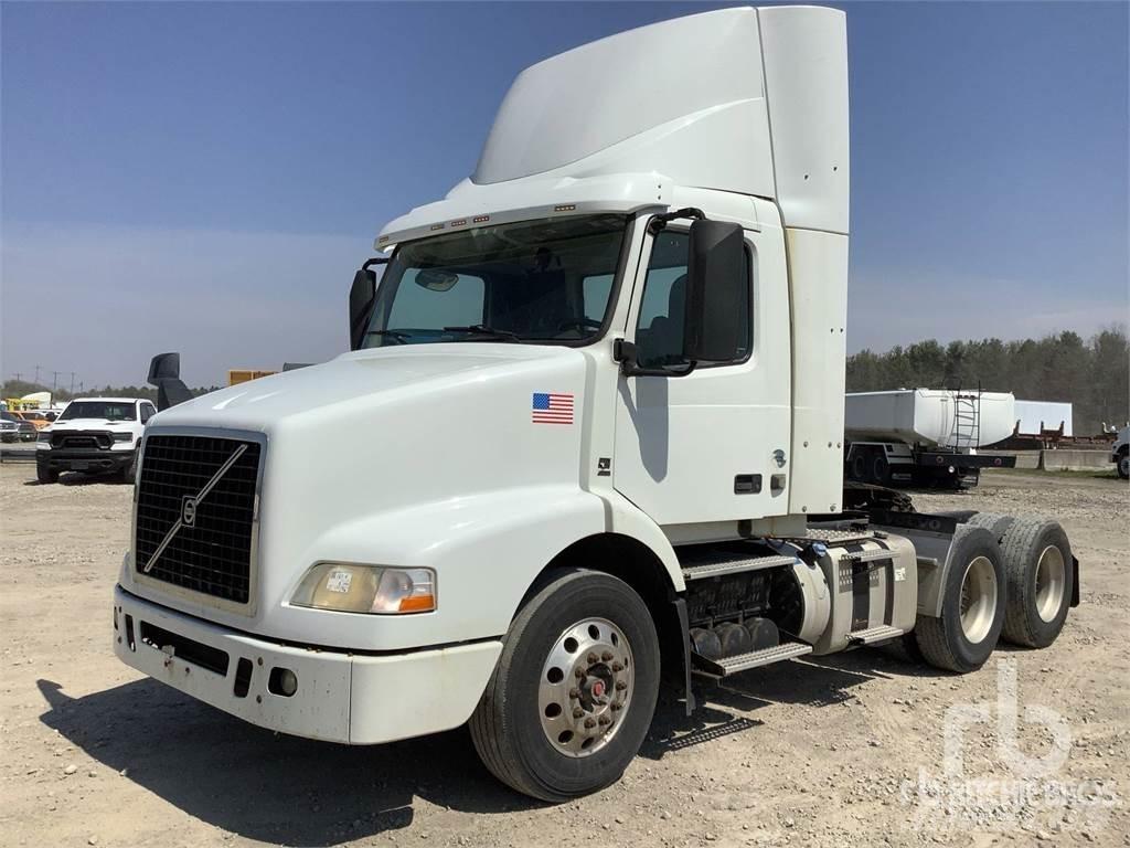 Volvo VNM Седельные тягачи