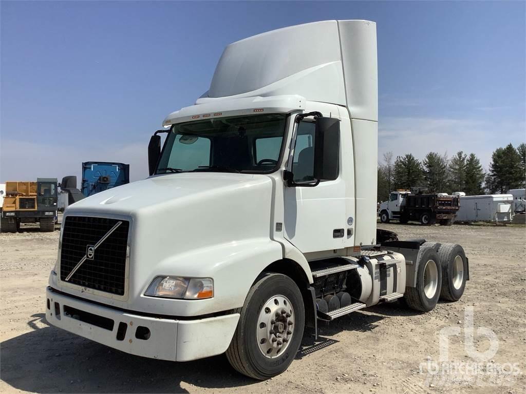 Volvo VNM Седельные тягачи