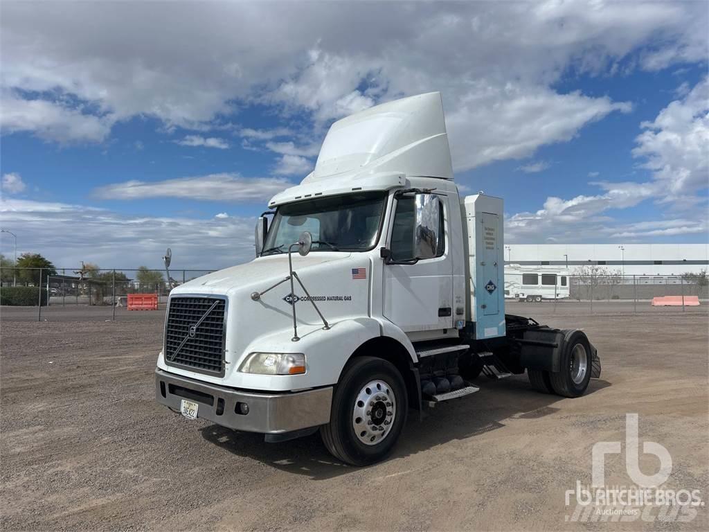 Volvo VNM Седельные тягачи