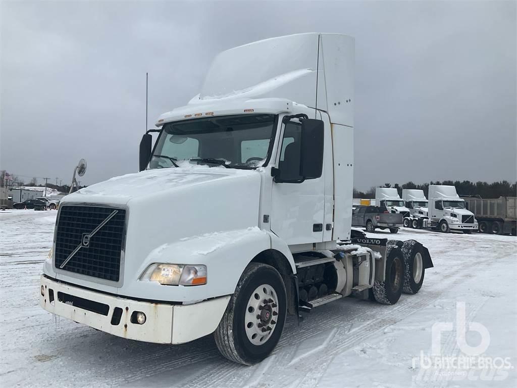 Volvo VNM Седельные тягачи