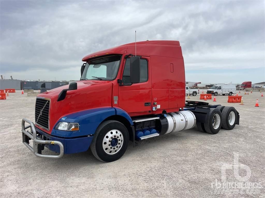 Volvo VNM Седельные тягачи