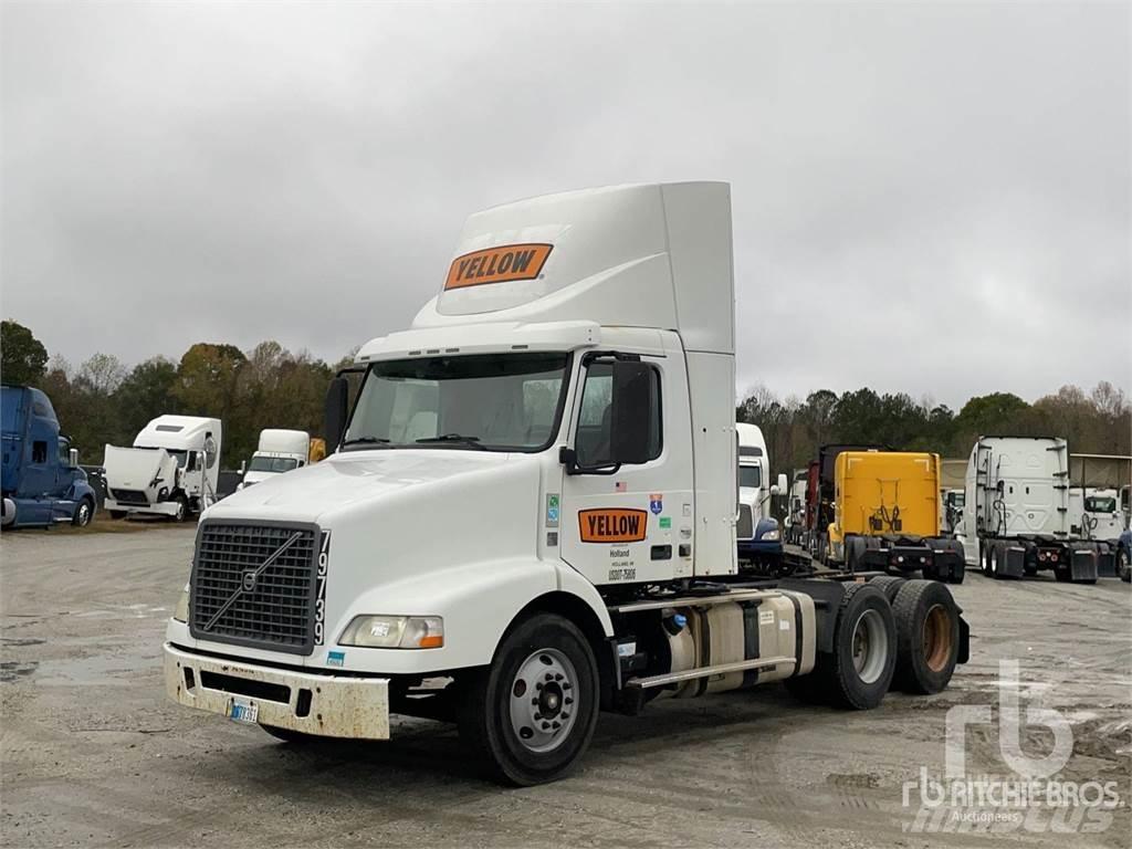 Volvo VNM200 Седельные тягачи