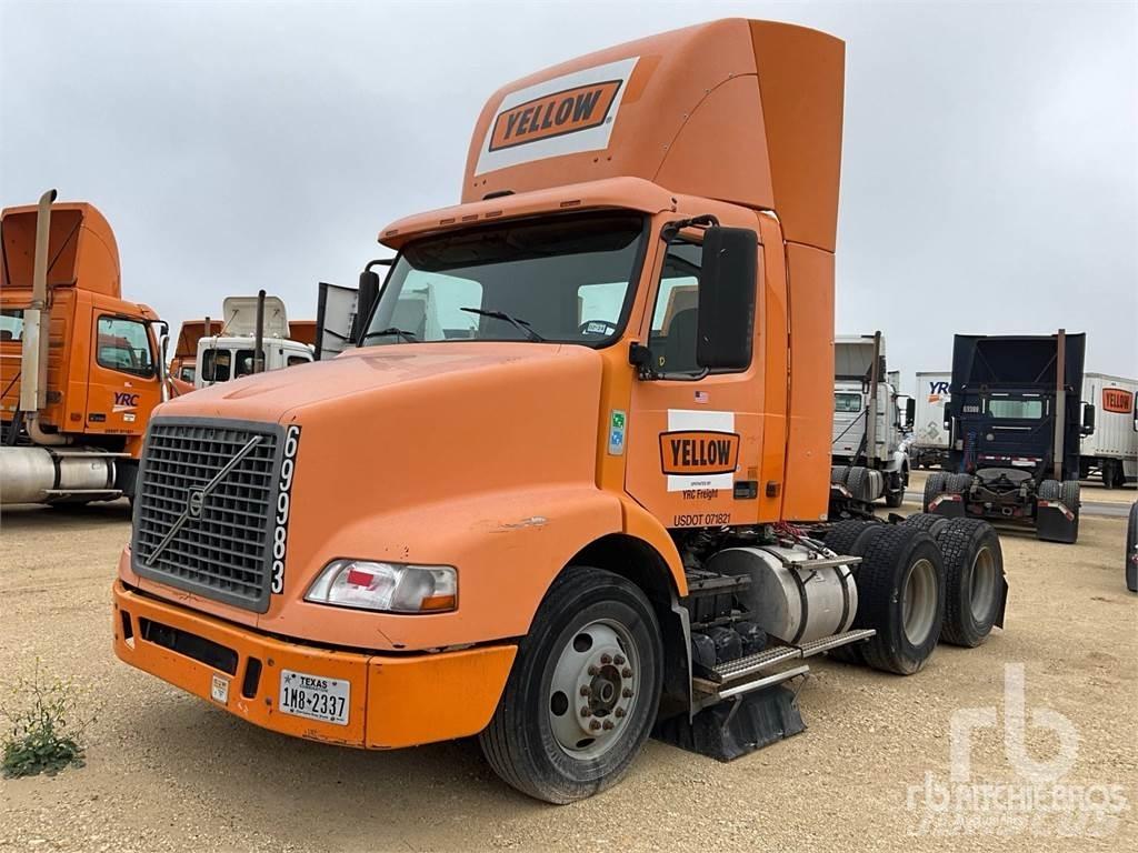 Volvo VNM200 Седельные тягачи