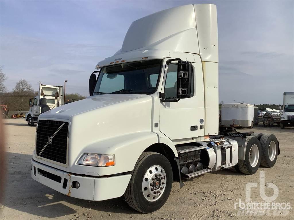 Volvo VNM200 Седельные тягачи