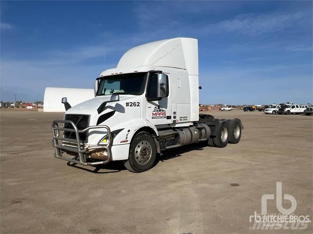 Volvo VNR Седельные тягачи