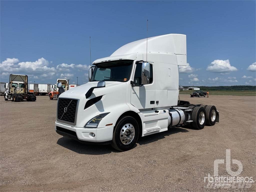 Volvo VNR Седельные тягачи