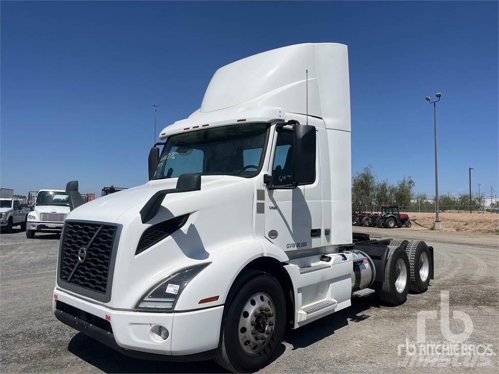 Volvo VNR300 Седельные тягачи