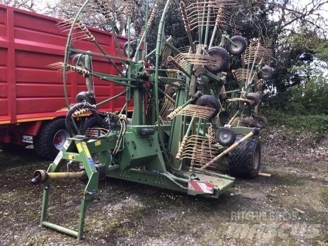 Krone 1400+ Грабли-ворошилки
