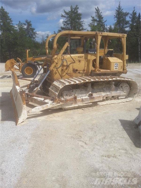 CAT D6D LGP Гусеничные бульдозеры
