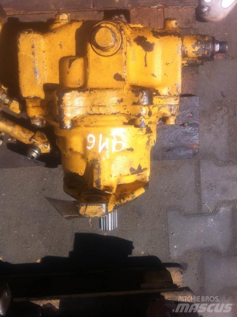 Komatsu E2153569 Двигатели