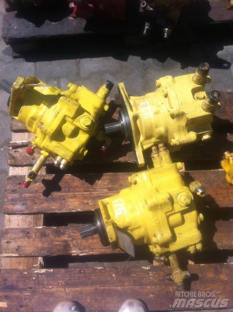 Komatsu E2156297 Двигатели