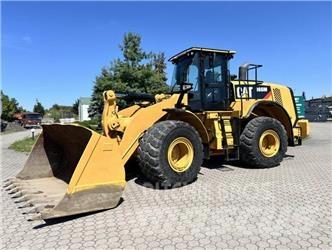 CAT 966M Фронтальные погрузчики