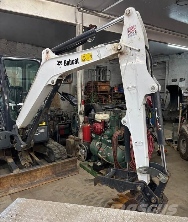 Bobcat E35I Гусеничные экскаваторы