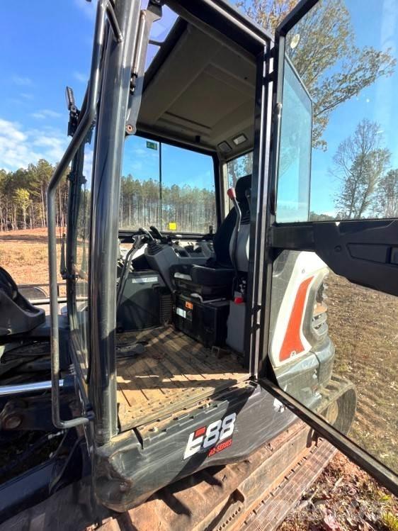 Bobcat E88 R2 Малые экскаваторы 7т-12т