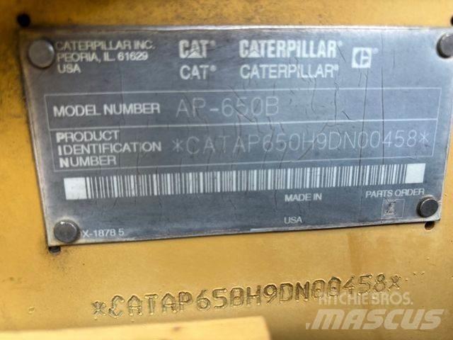 CAT AP-650B Строительная техника - Другие