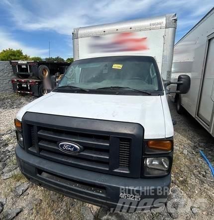 Ford E-350 Грузовики-Фургоны