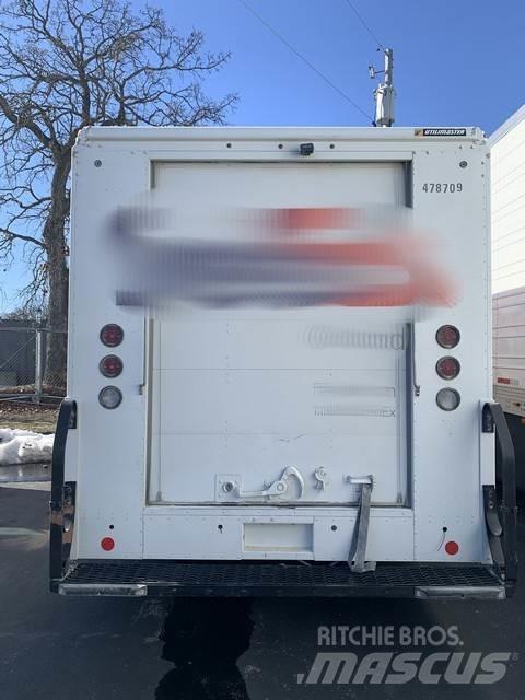 Ford E350 Грузовики-Фургоны