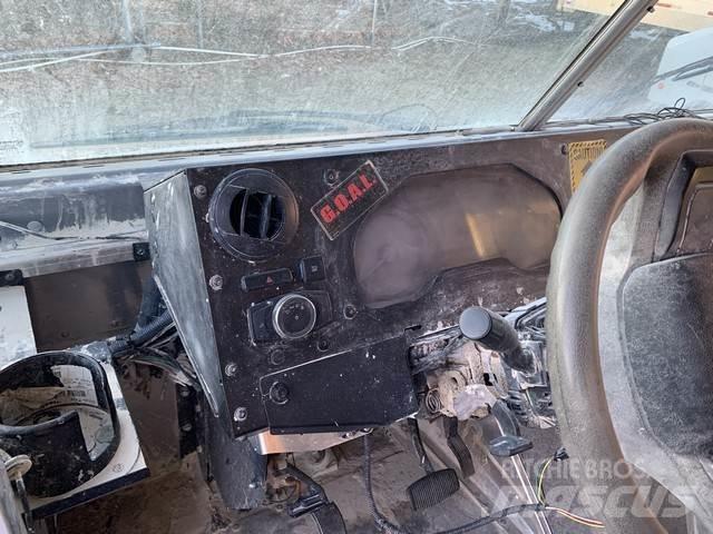 Ford E350 Грузовики-Фургоны